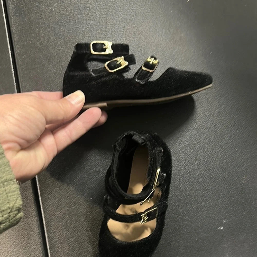 Old Navy toddler girls velvet dress shoes with gold buckles size 13 1/2